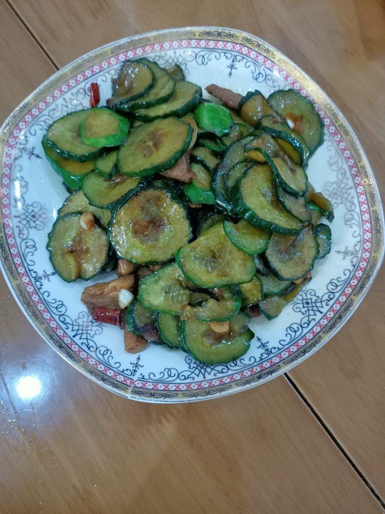 脆黄瓜炒肉