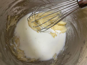 ?吐司盒版的古早蛋糕｜水浴法烘烤细腻柔软的做法 步骤4