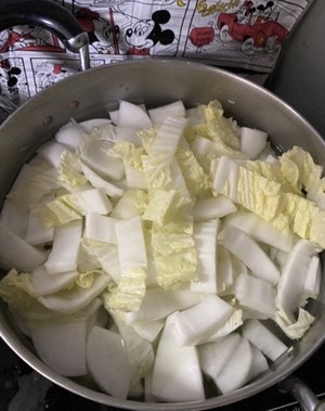 白菜萝卜鸡肉高汤酱油汤 大量消費 白菜と大根の鶏だし醤油スープ 的做法步骤图 做做做做做做饭a 下厨房 白菜萝卜鸡肉高汤酱油汤 大量消費 白菜と大根の鶏だし醤油スープ 的做法步骤图 做做做做做做饭a 下厨房