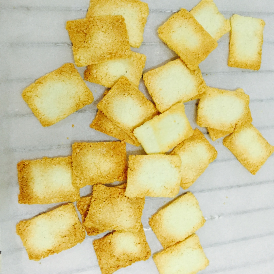 《Tinrry下午茶》教你做椰子脆片