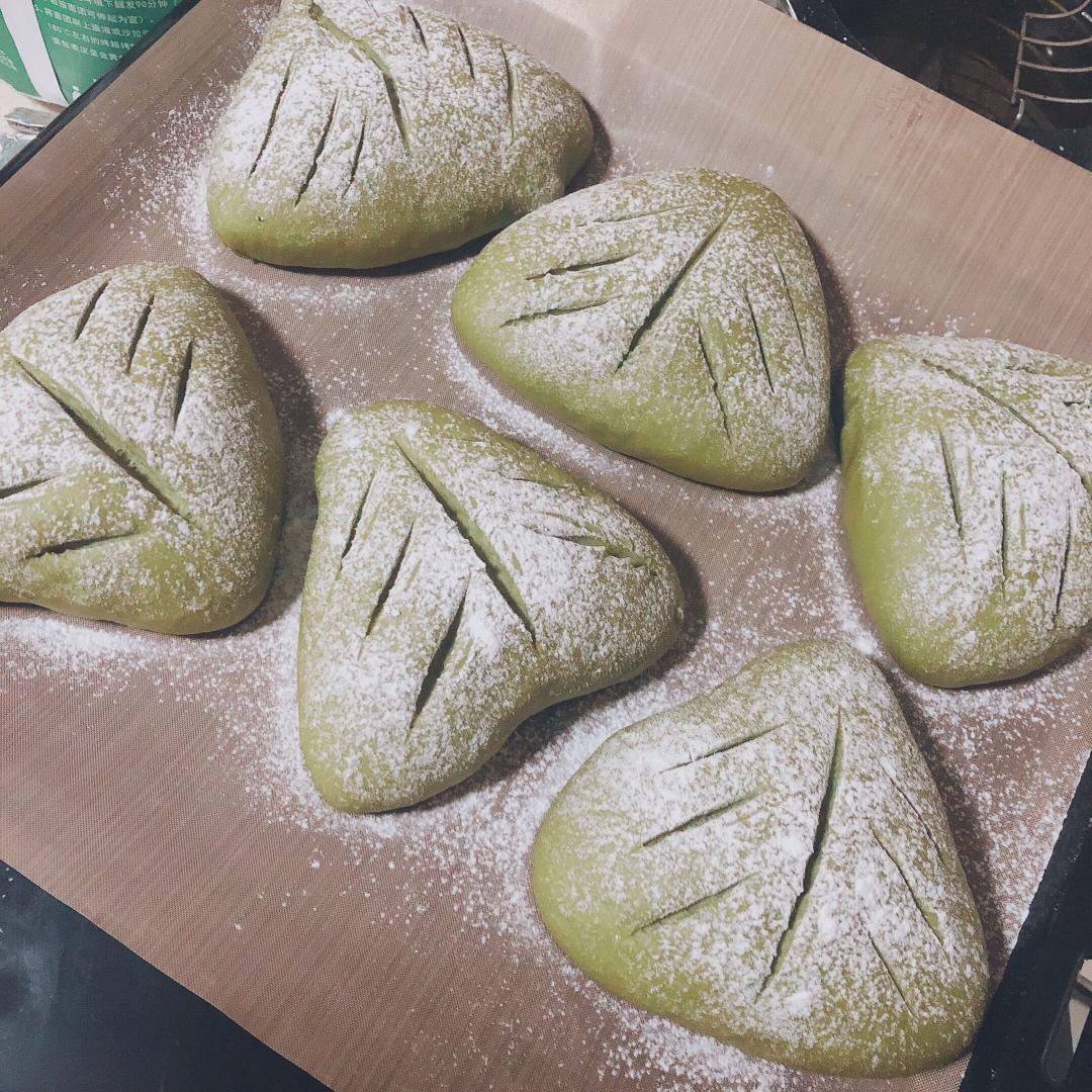 蜜豆抹茶三角包（附蜜豆的做法）#东菱电子烤箱#