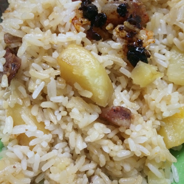 腊肠土豆饭