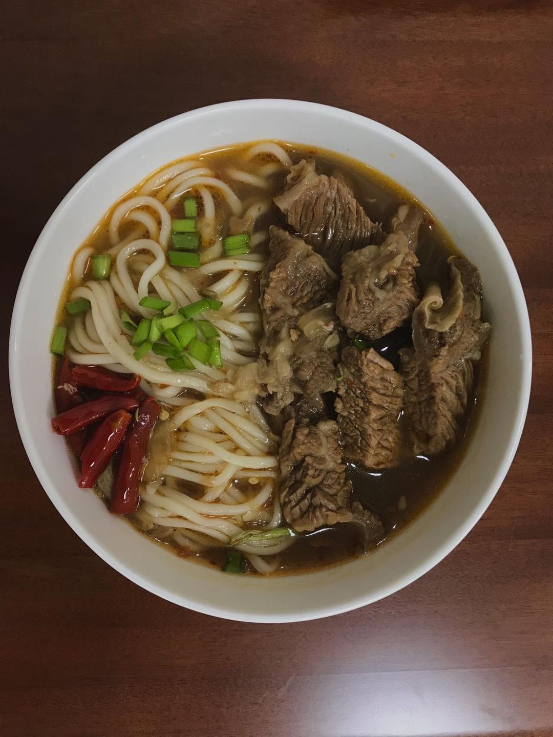 红烧牛肉面