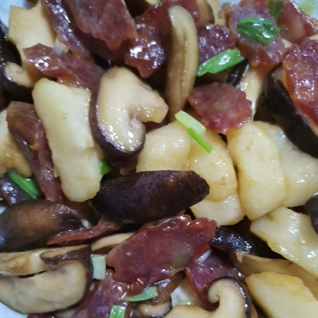 香菇马蹄炒香肠