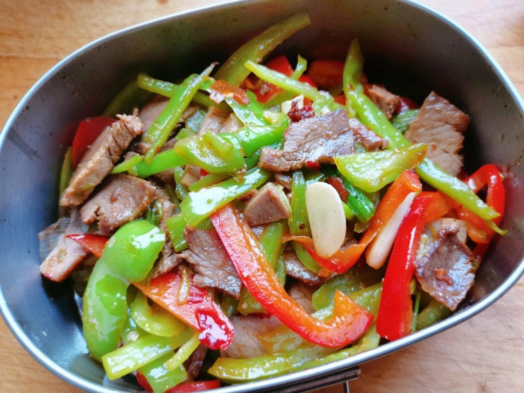 青椒，孜然炒肉丝，年青人的最爱