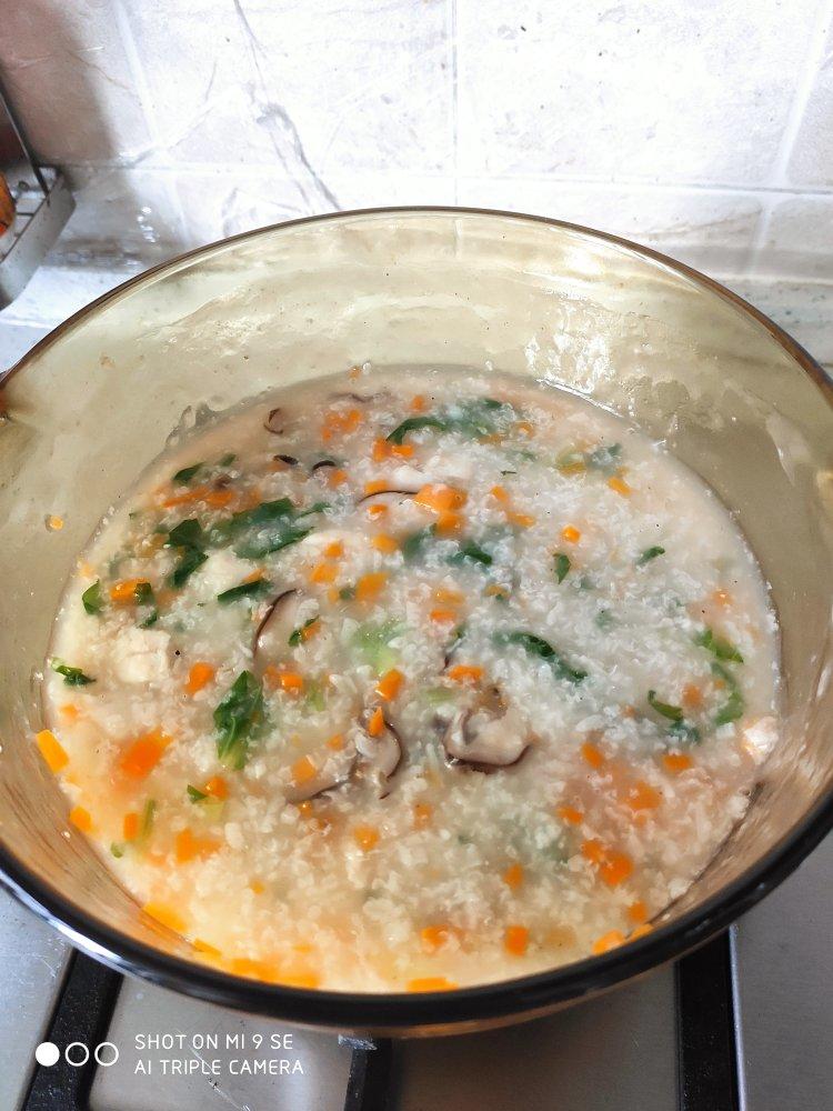 香菇鸡肉蔬菜粥