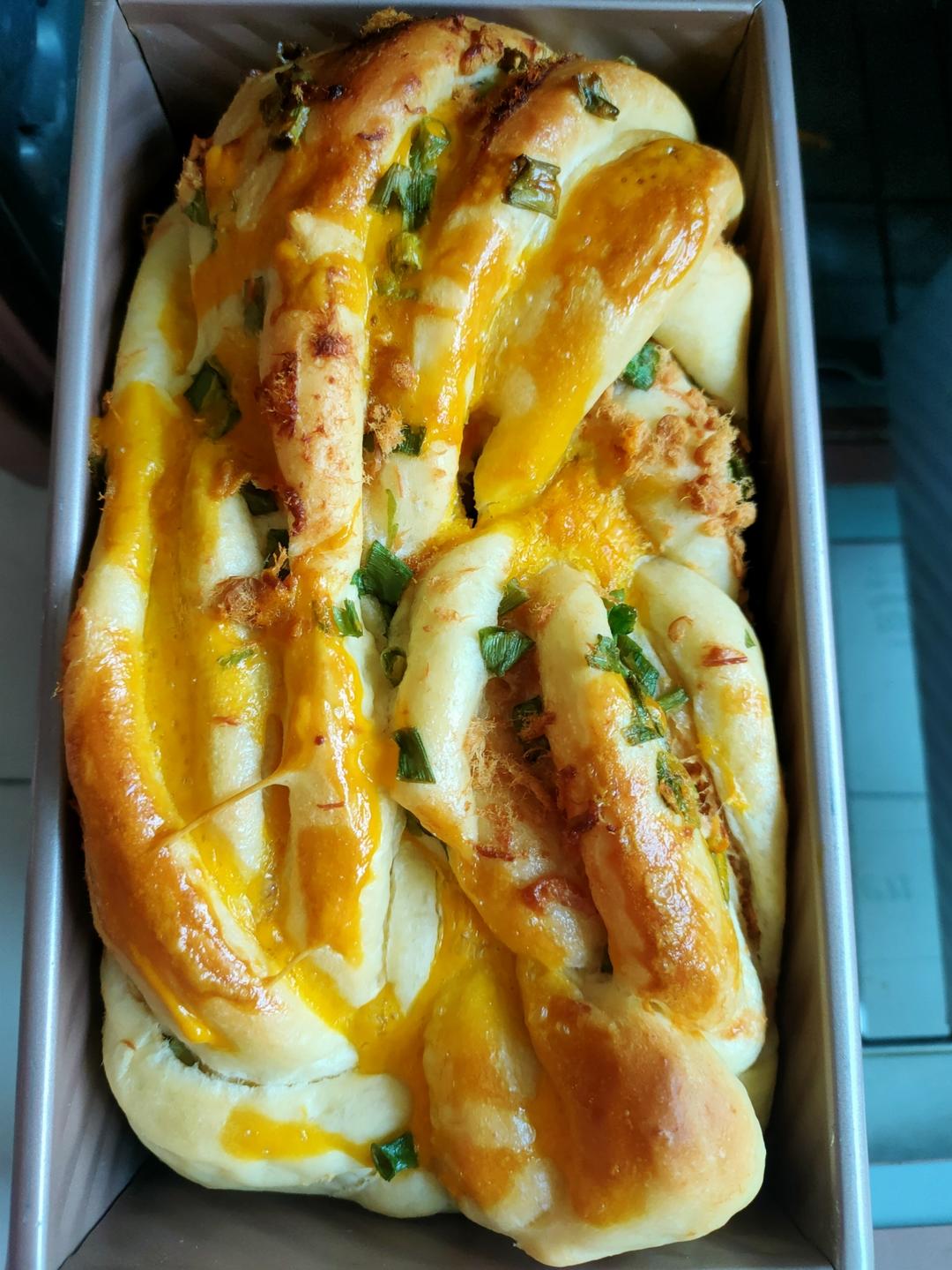 香葱肉松手撕吐司