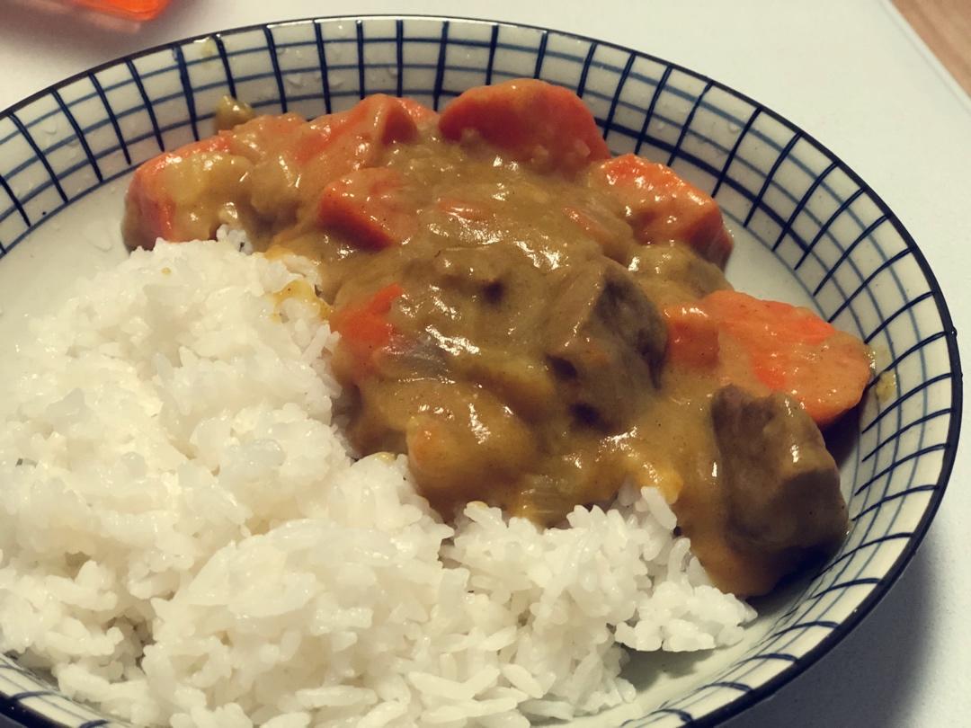 咖喱土豆炖牛腩