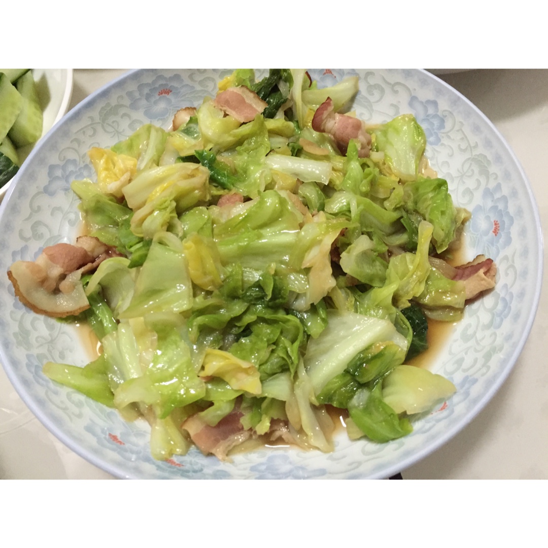 炝炒培根圆白菜