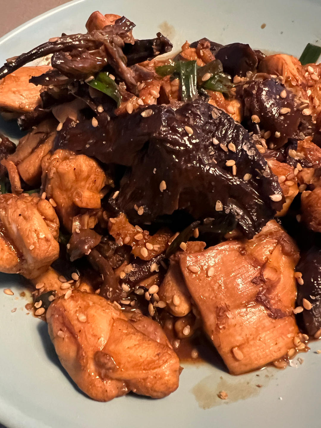 榛蘑炖鸡腿肉