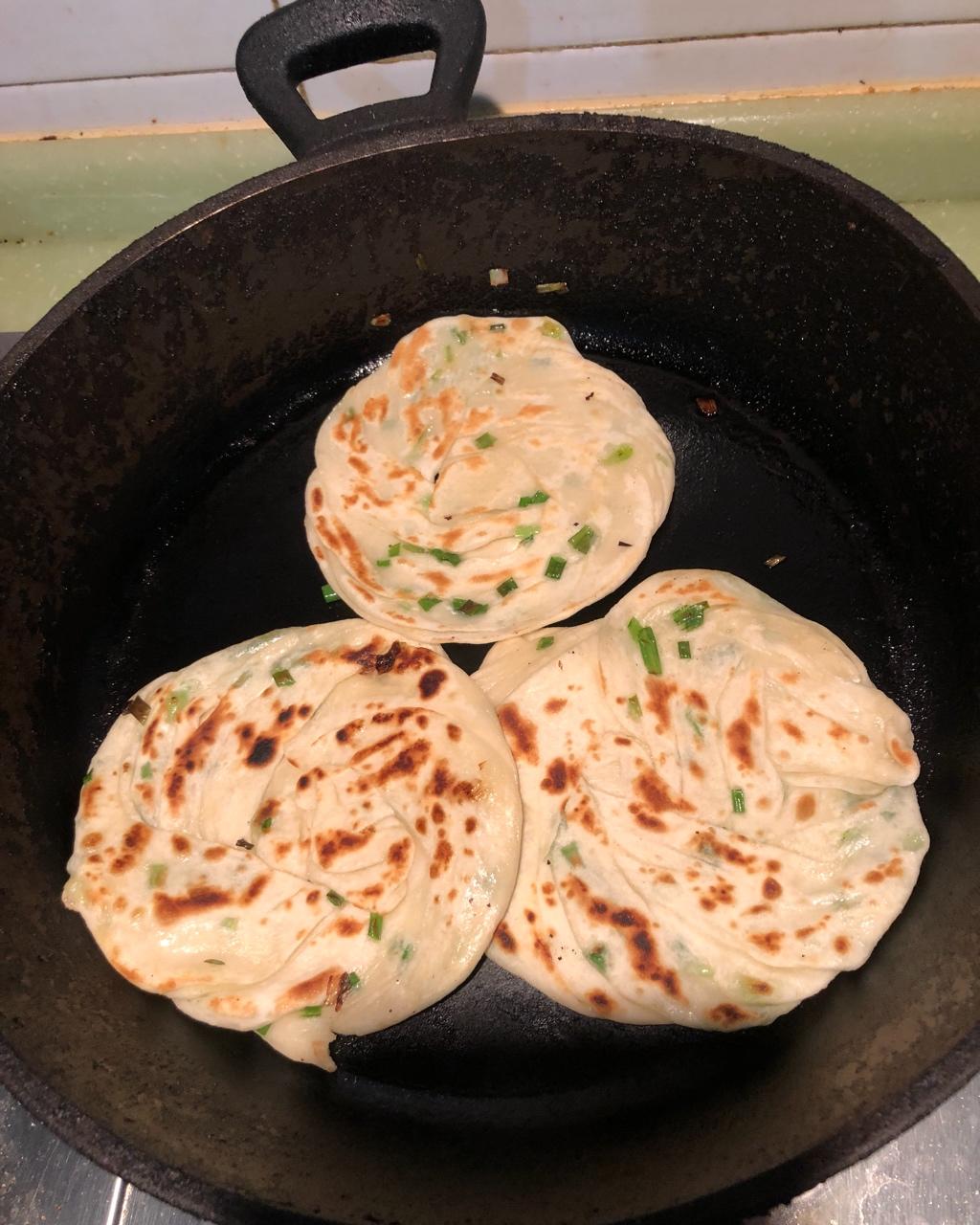 家常葱油饼