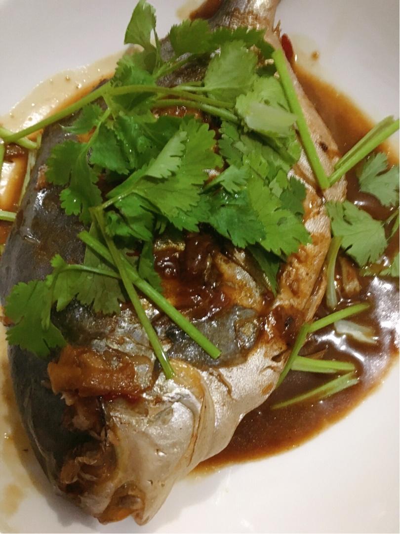 红烧金鲳鱼