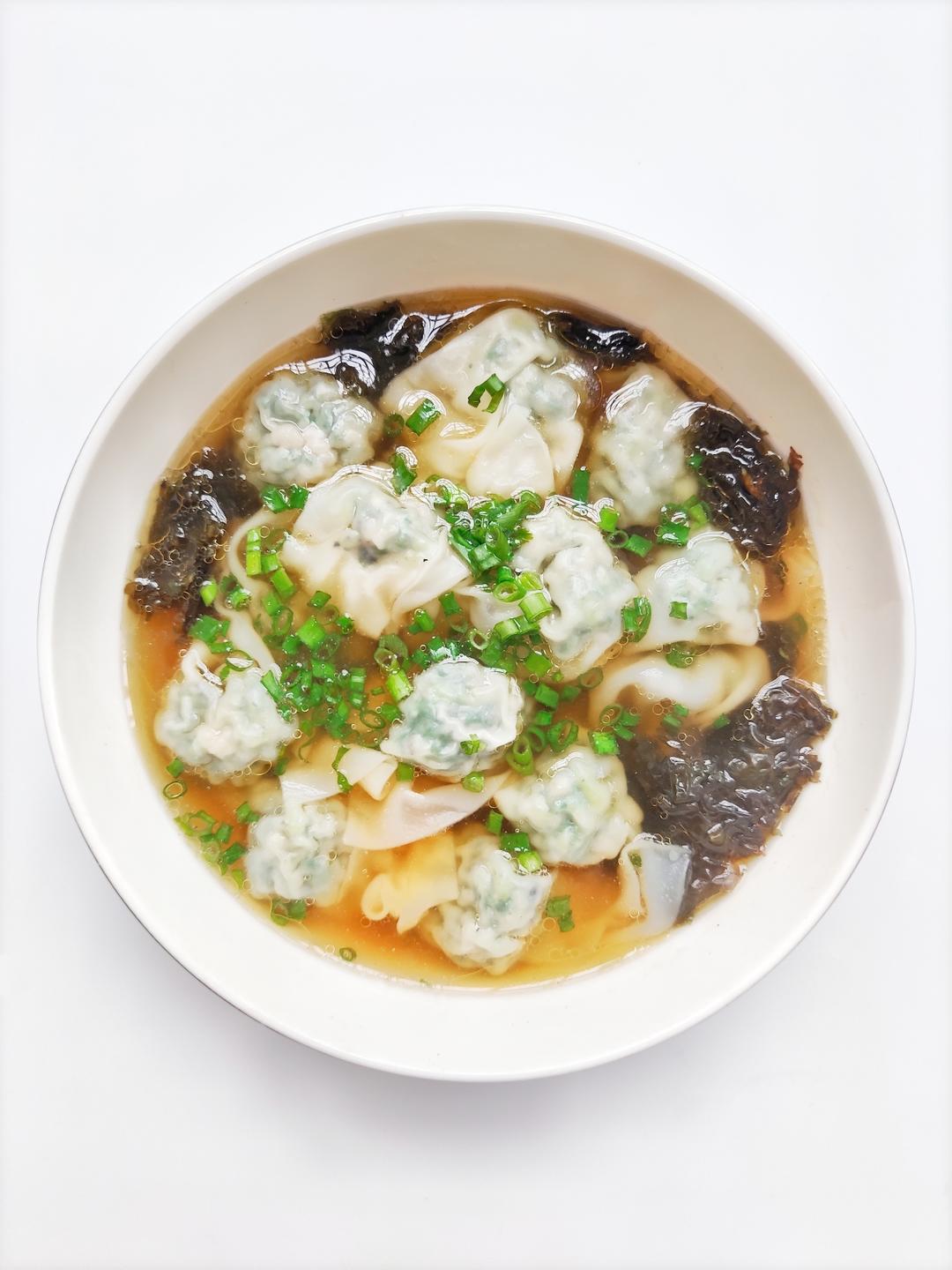 爽滑金鱼小馄饨