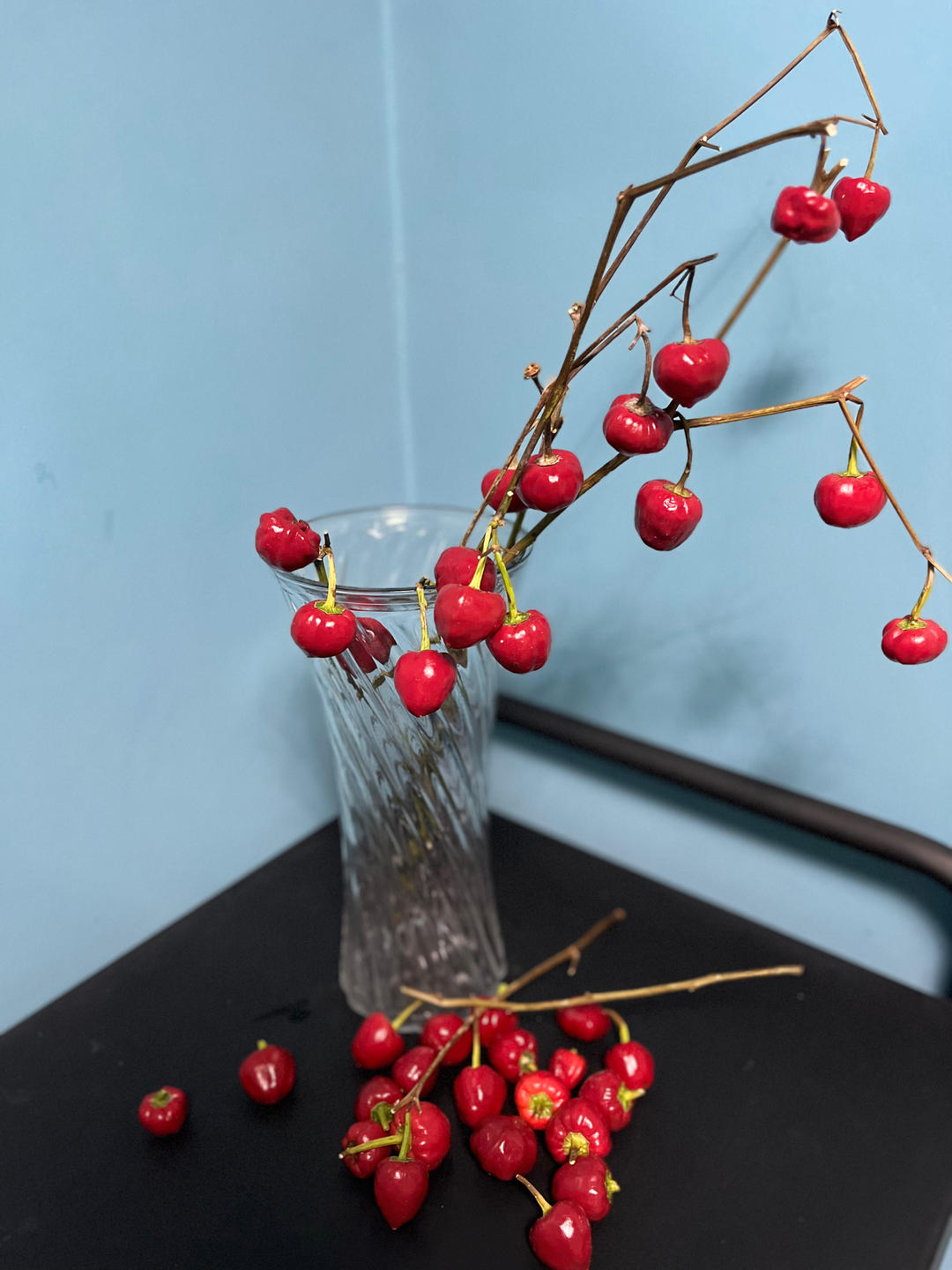 鲜花与杯子