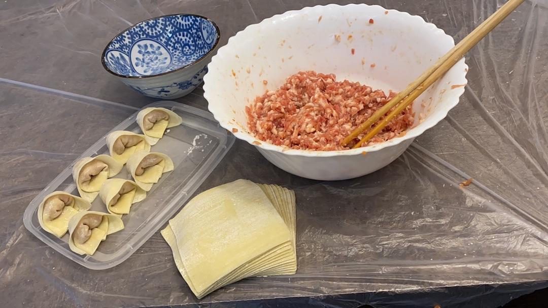 元宝馄饨的包法