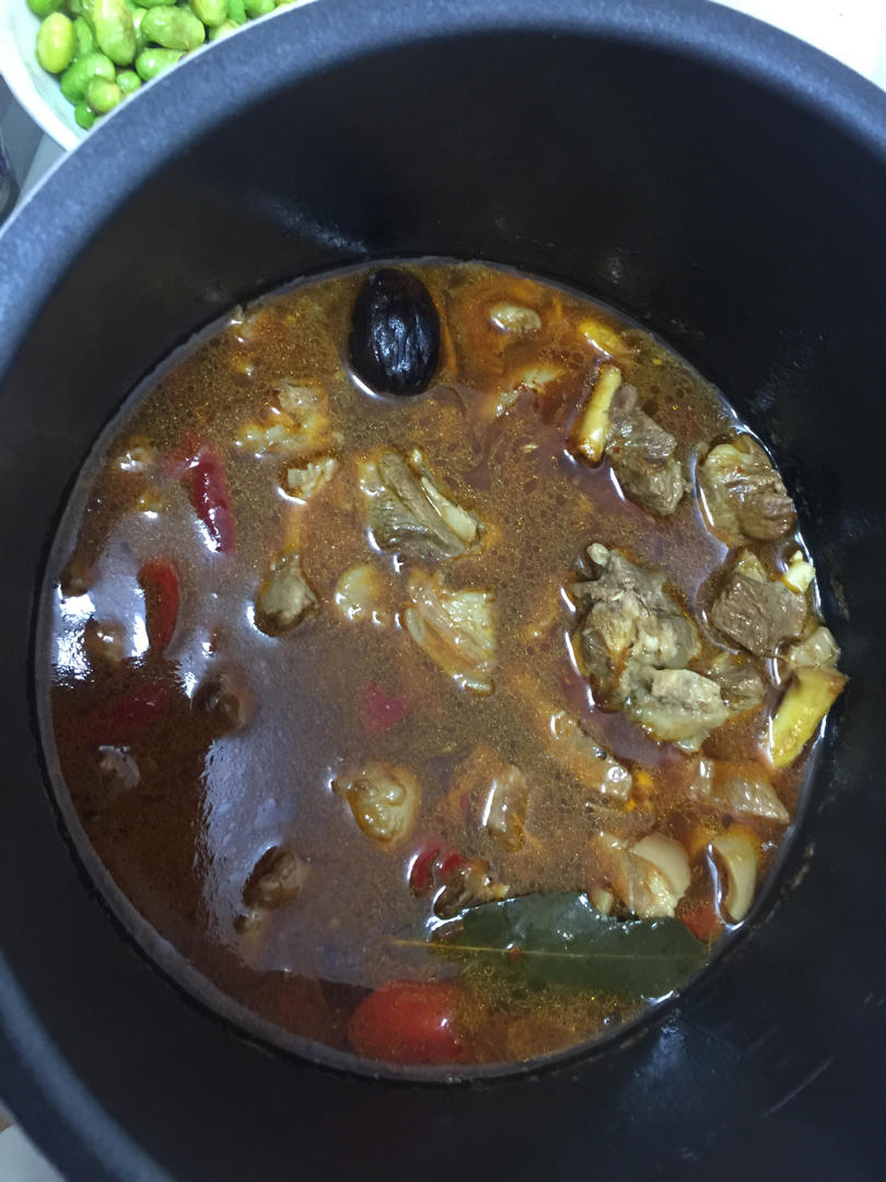 【红烧羊肉煲】