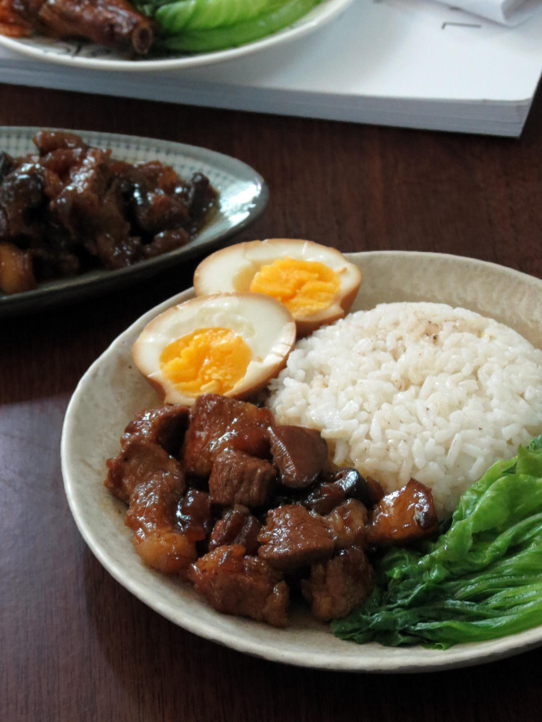 洋葱酥卤肉饭