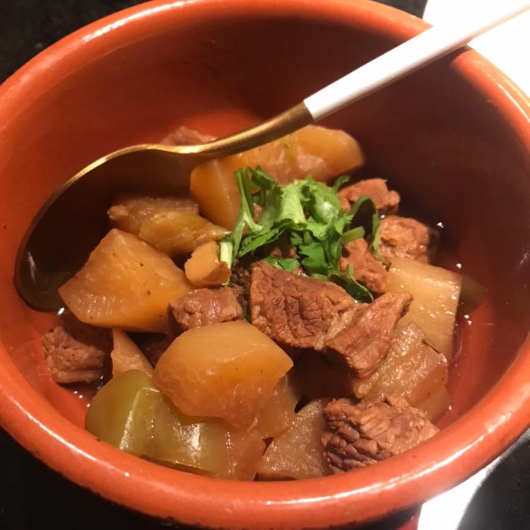 柱候酱萝卜炆牛腩