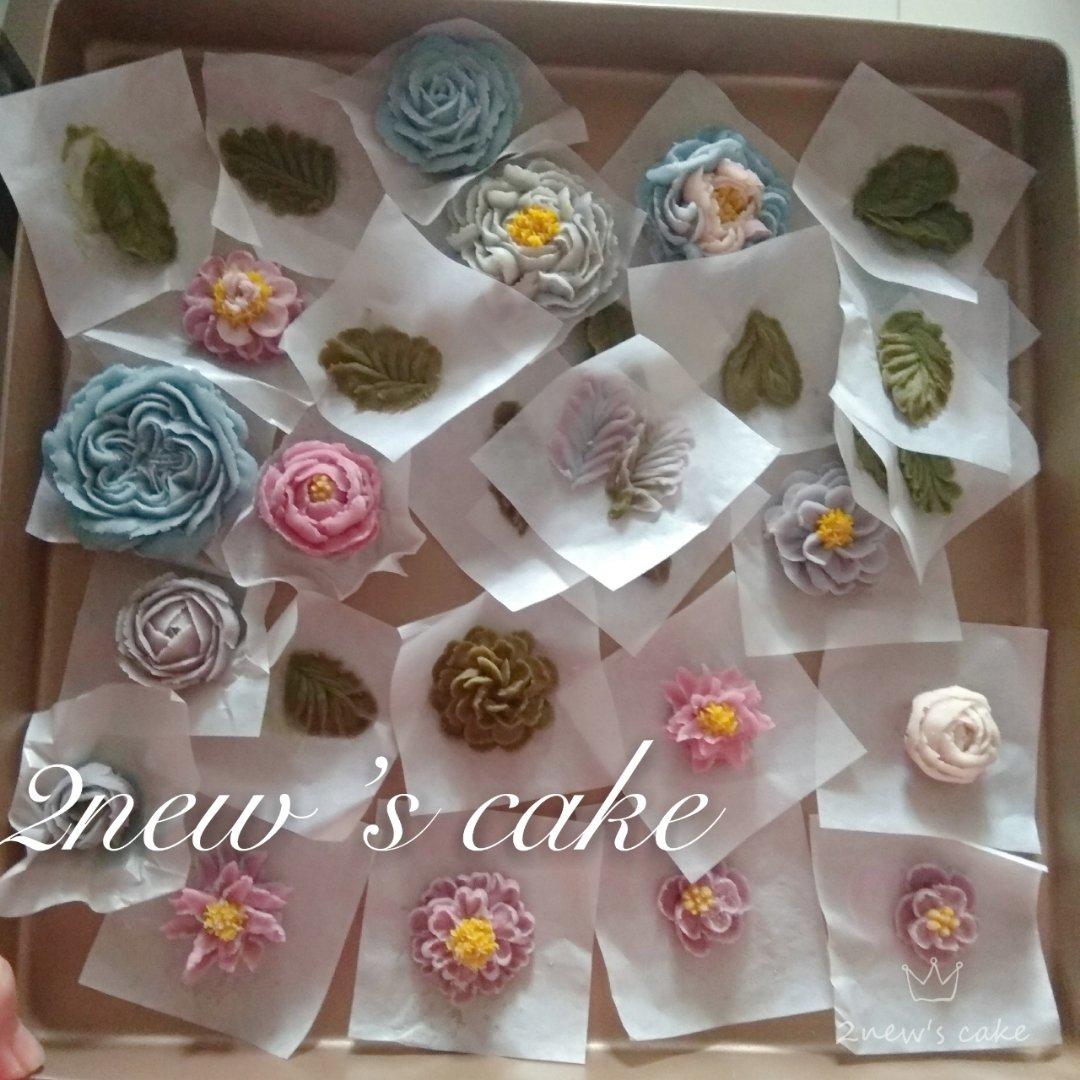 奶油蛋糕装饰鲜花水果裸蛋糕造型（建个菜谱放2new做过的蛋糕)