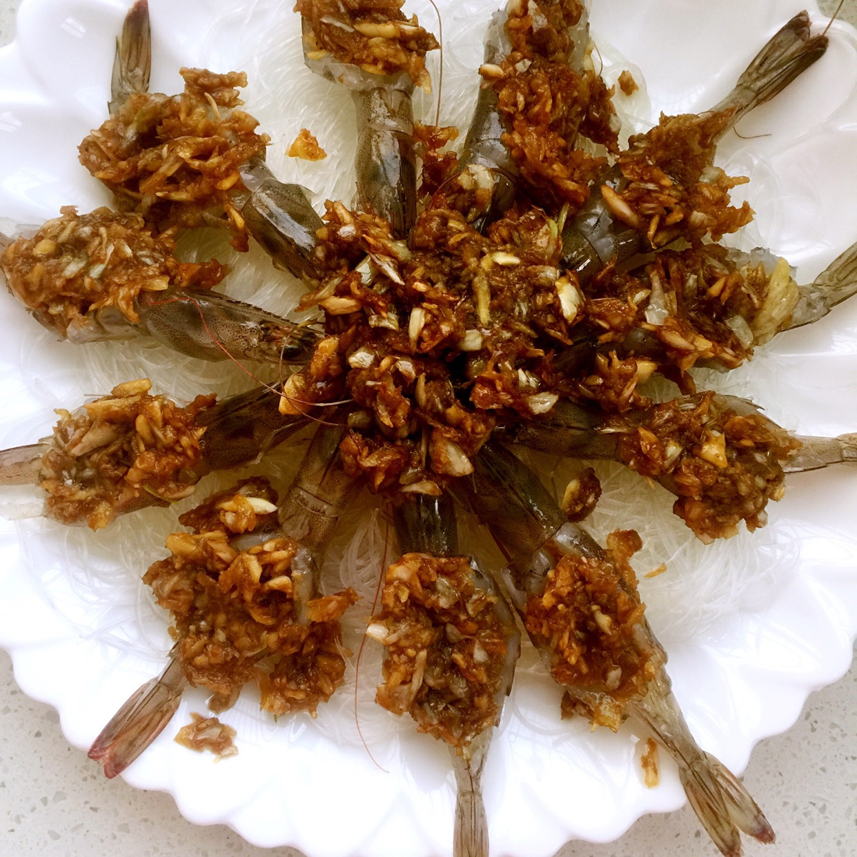 蒜蓉虾蒸粉丝
