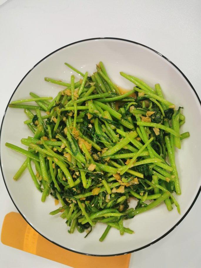 清炒茼蒿