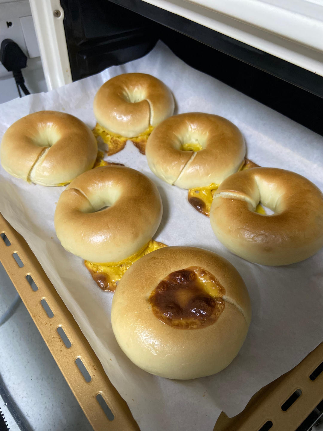 培根芝士碱水贝果