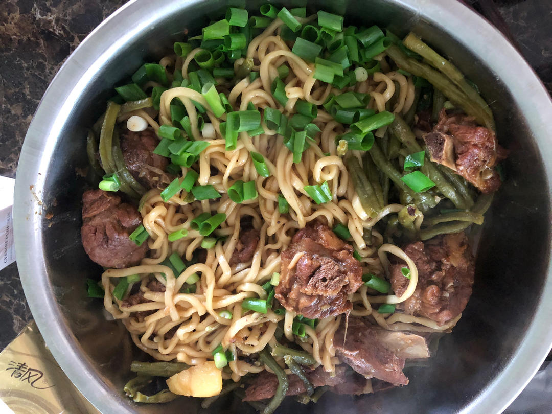 硬菜代表--排骨炖豆角土豆（豆角焖面胚子）
