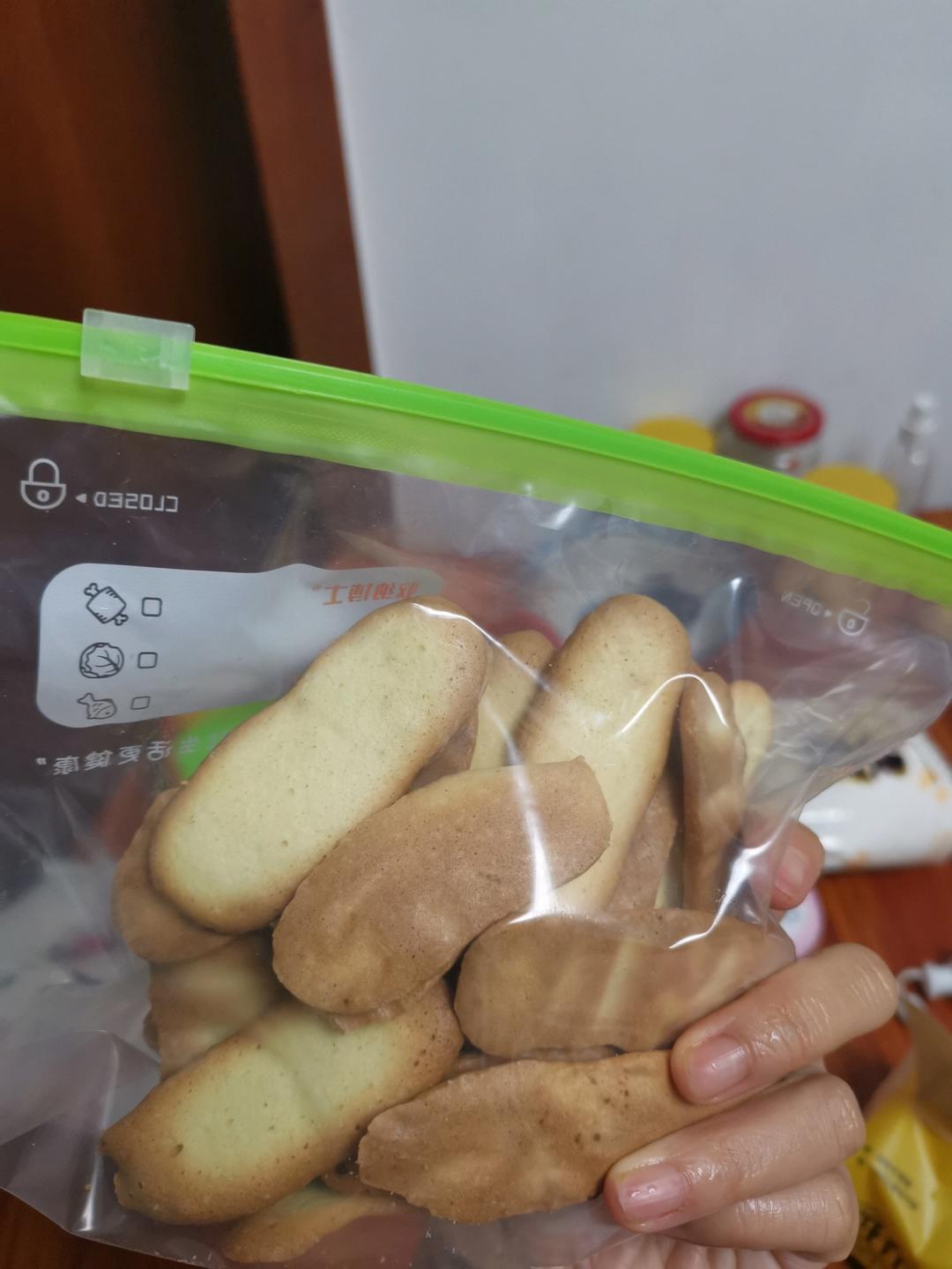 入口即化，气孔均匀酥松的手指饼干(用于提拉米苏)