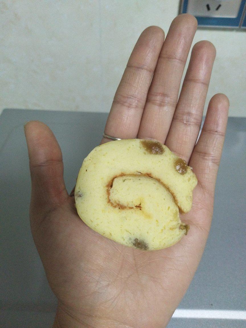 葡萄干蛋糕卷
