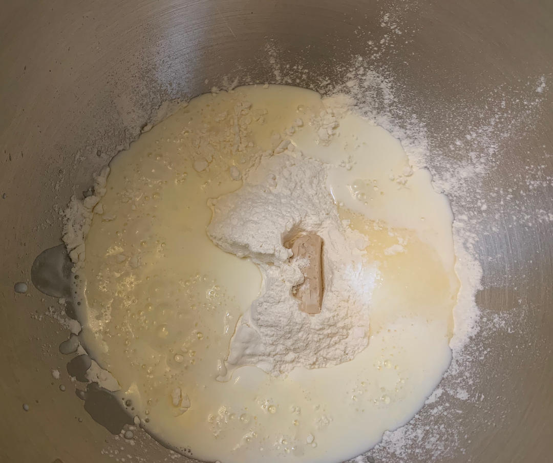 纯奶手撕吐司的做法 步骤1