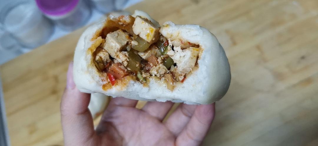 麻辣豆腐包子
