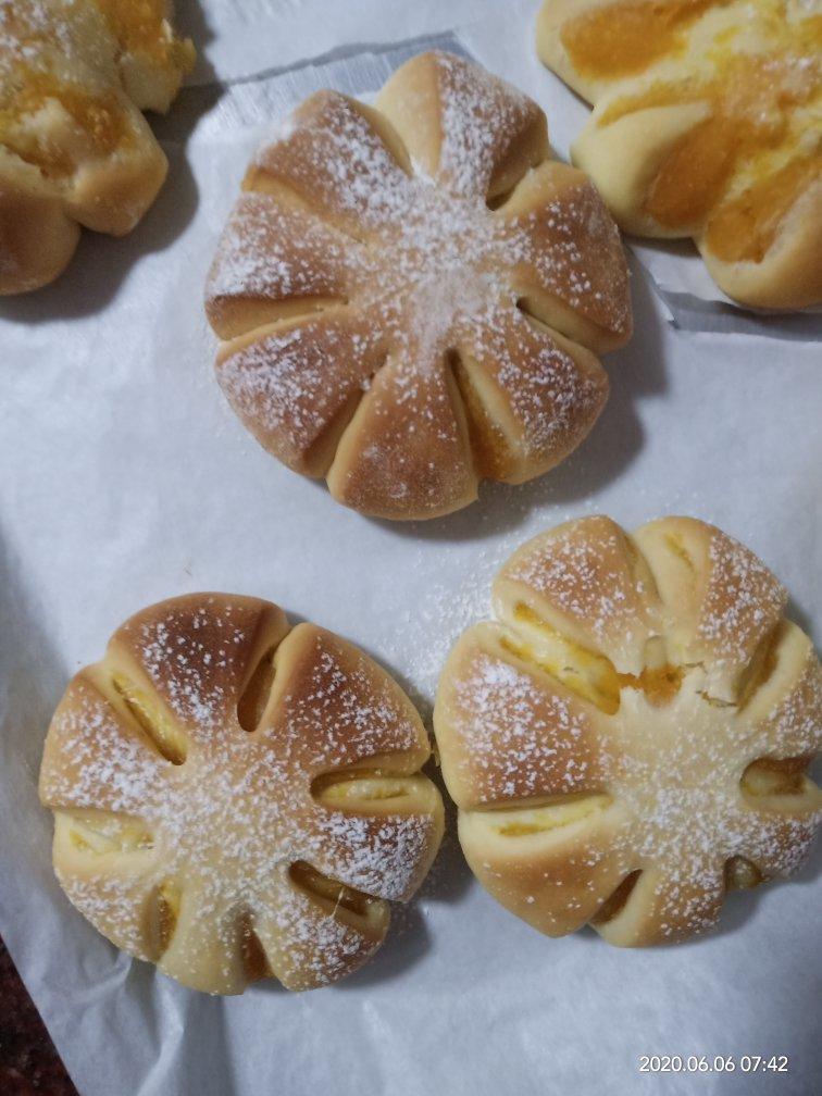 美味与颜值并存的南瓜🎃软欧面包