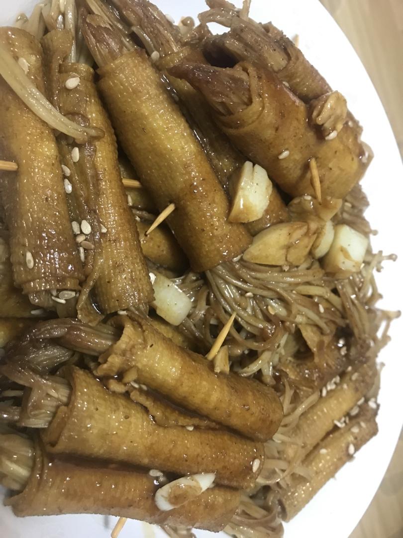 金针菇卷豆腐皮适合减肥吃