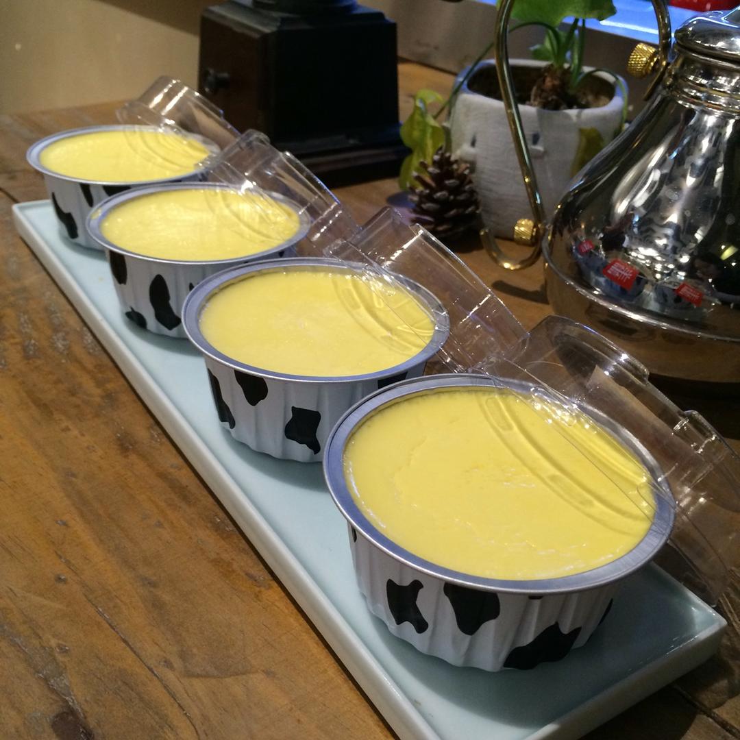 CRÈME BRÛLÉE 法式烤布蕾（焦糖布丁）