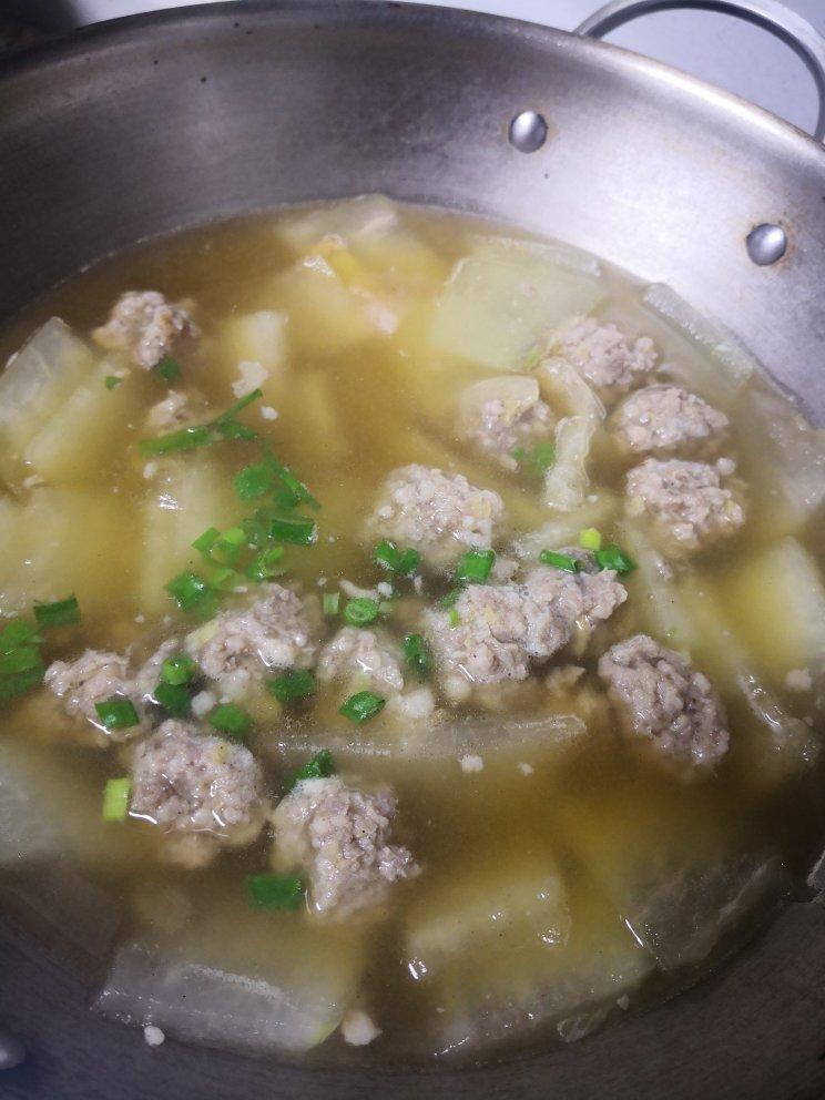 夏天不可错过的家常味--冬瓜丸子汤