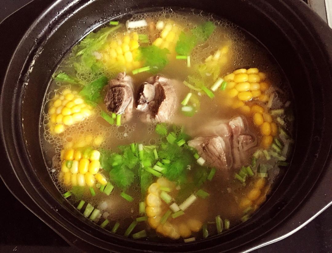 玉米排骨汤