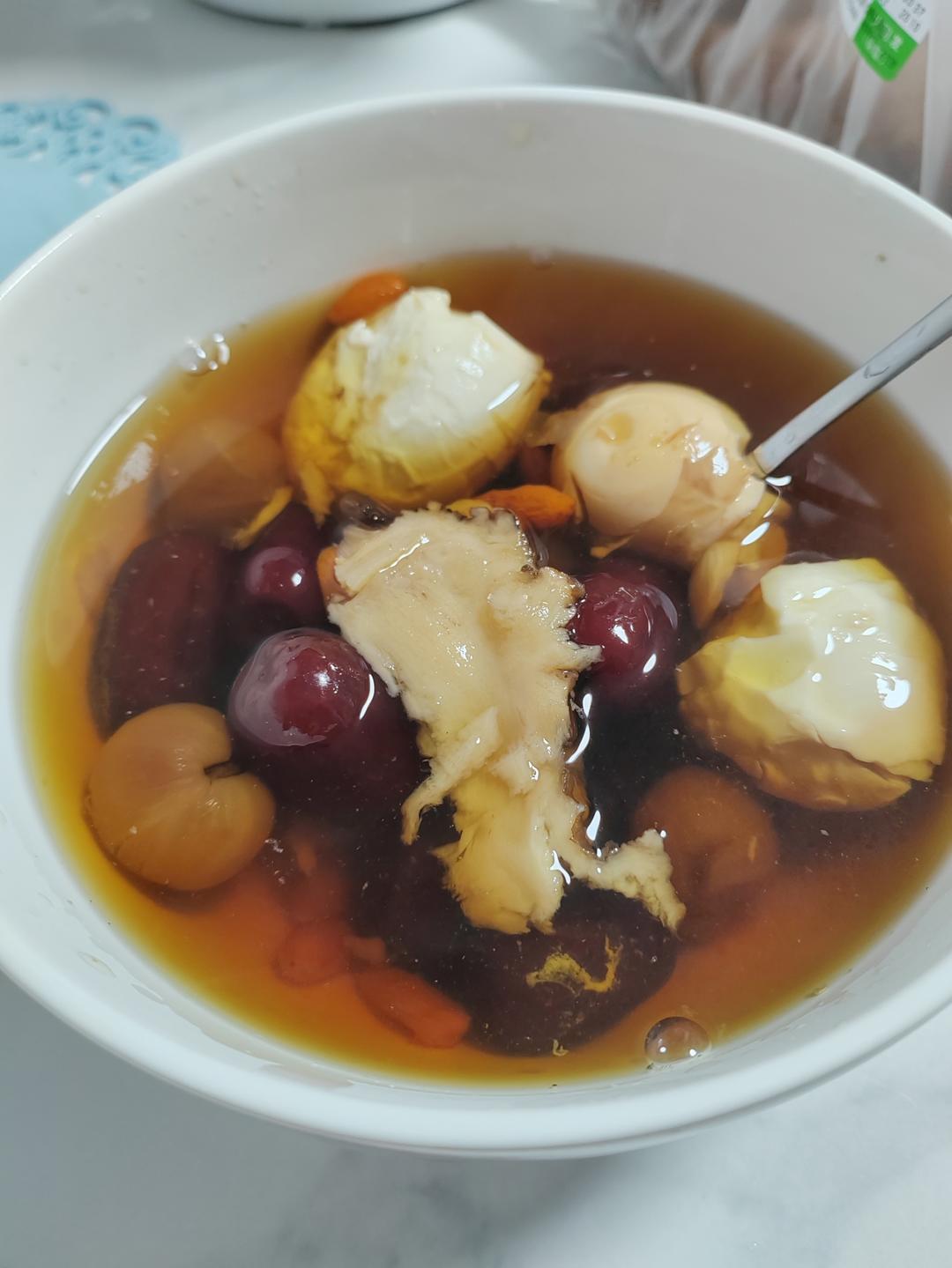 当归炖蛋（补血补气）