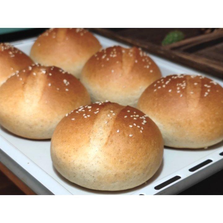 15%全麦葡萄干小金角餐包