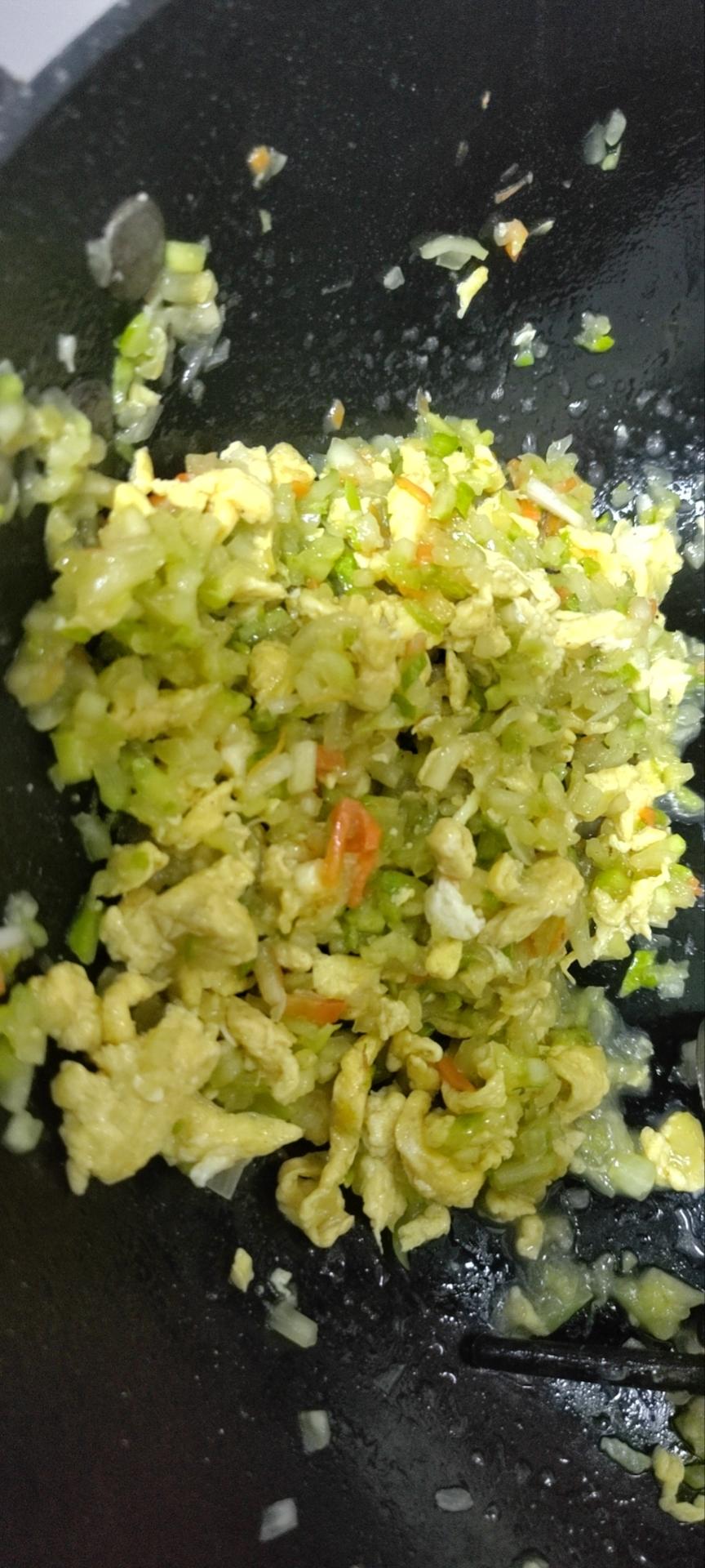 西葫芦鸡蛋馅水饺