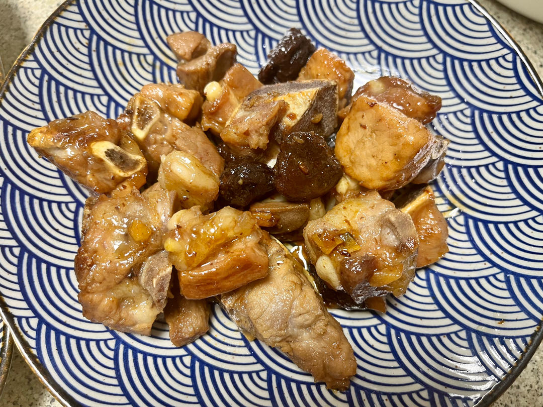 一嘬就脱骨的雪碧话梅小排