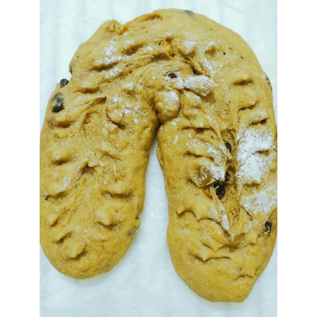 红酒桂圆全麦软欧