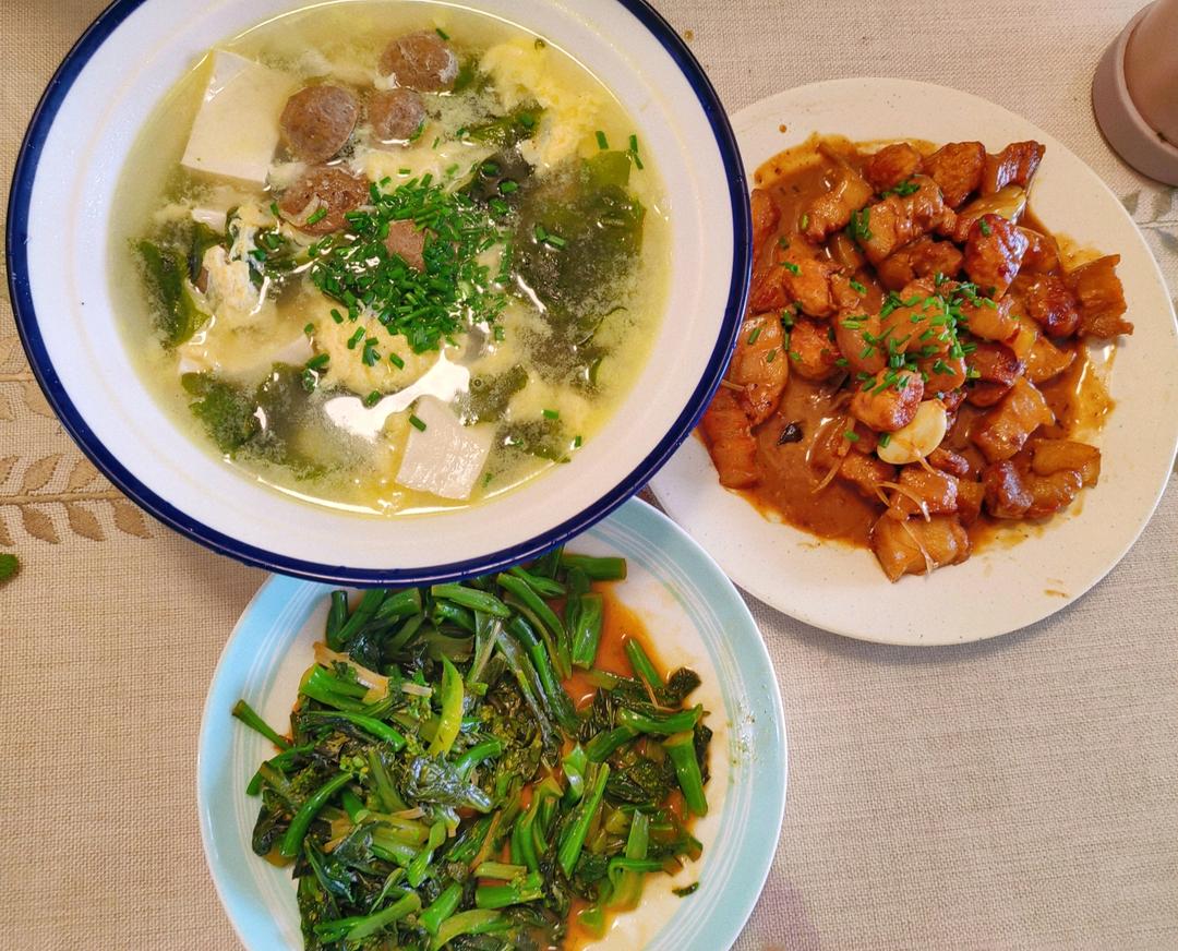 孩子增高汤 | 虾仁豆腐裙带菜汤