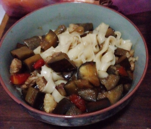 茄子肉丁打卤面