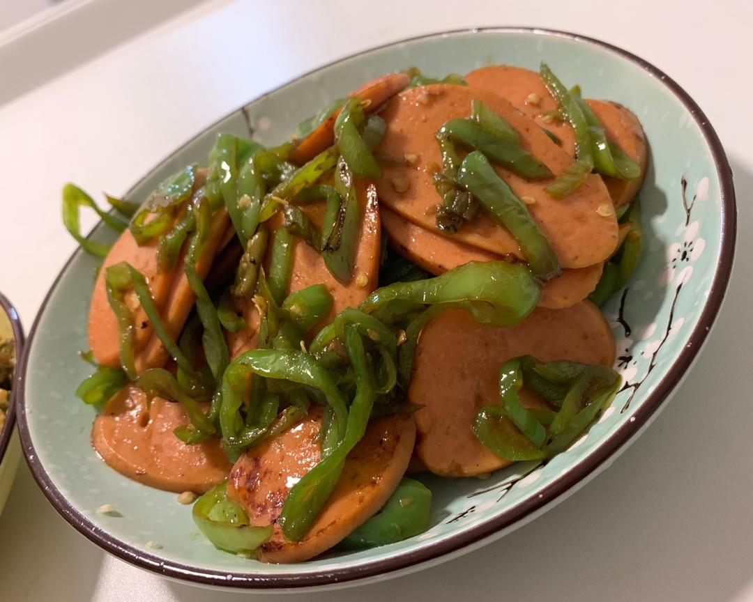 尖椒炒火腿的做法