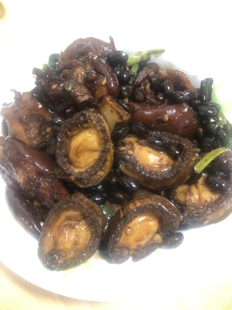 流口水的黄豆炖猪蹄