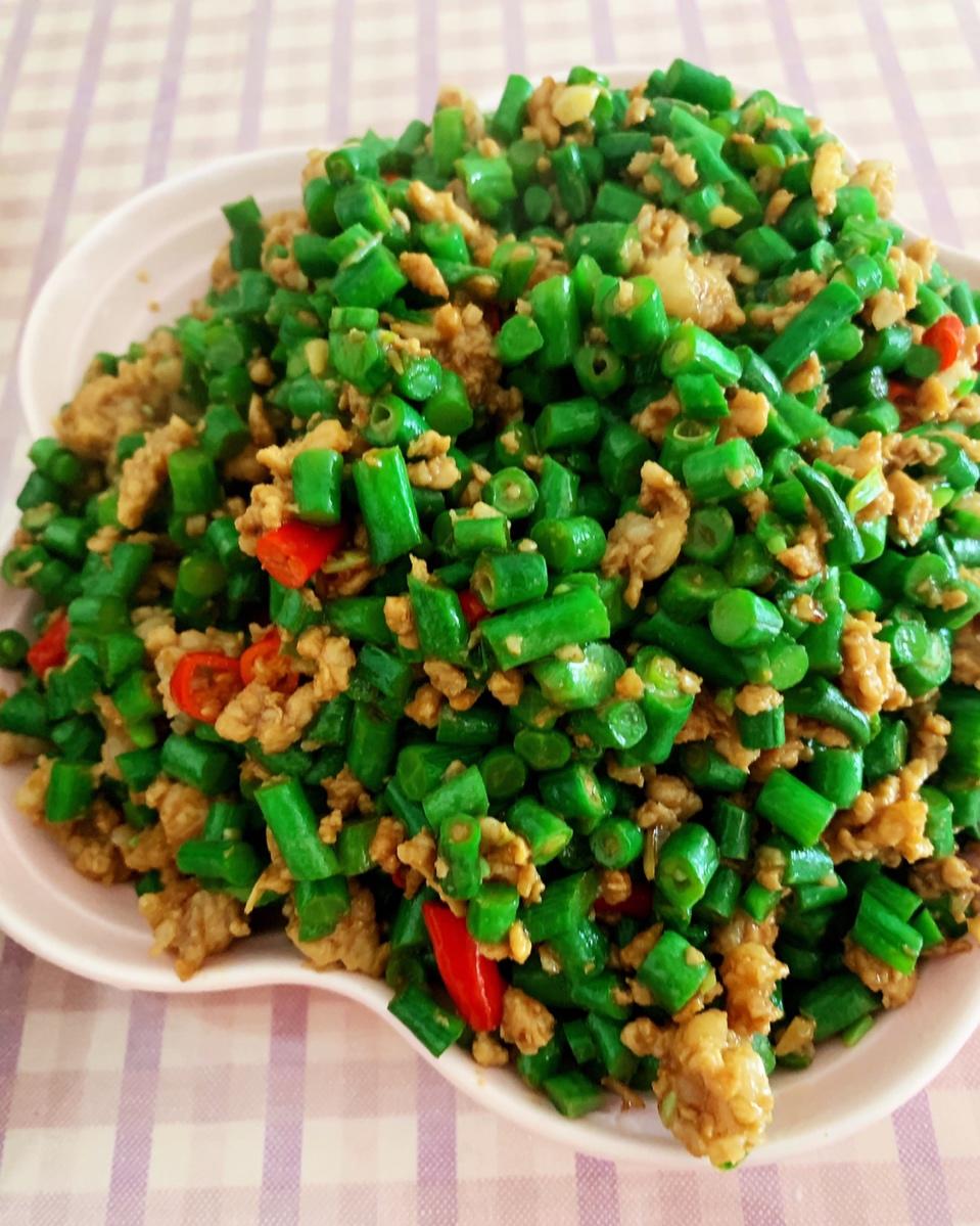 肉沫豆角下饭菜