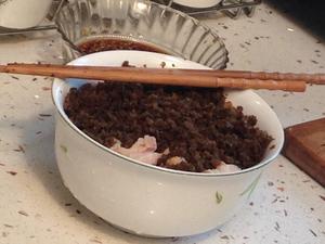 碎米芽菜扣肉的做法 步骤7