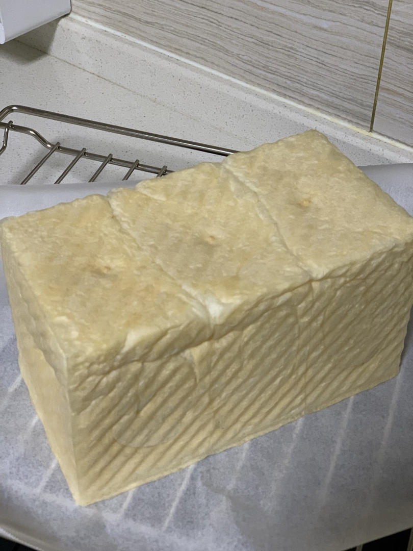 软到拿不起来的生吐司