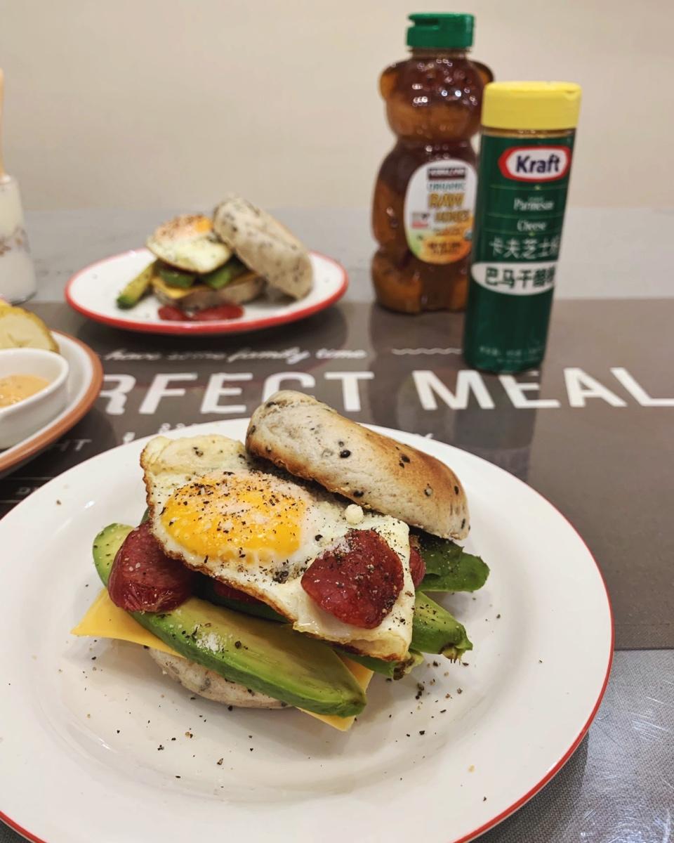 黑芝麻全麦贝果