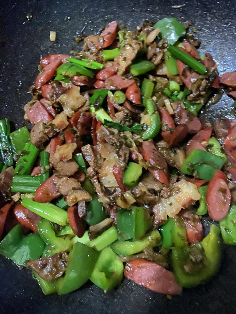 酸菜炒腊肉